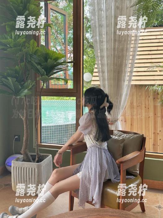 在“17c吃瓜”上分享我本以为的日常，结果咋就成了抓马剧的配角…-露尧柠