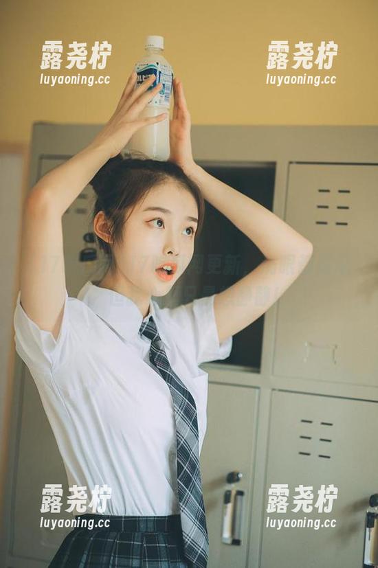 17吃瓜网更新，满眼都是瓜，但我心里只是想静静！-露尧柠