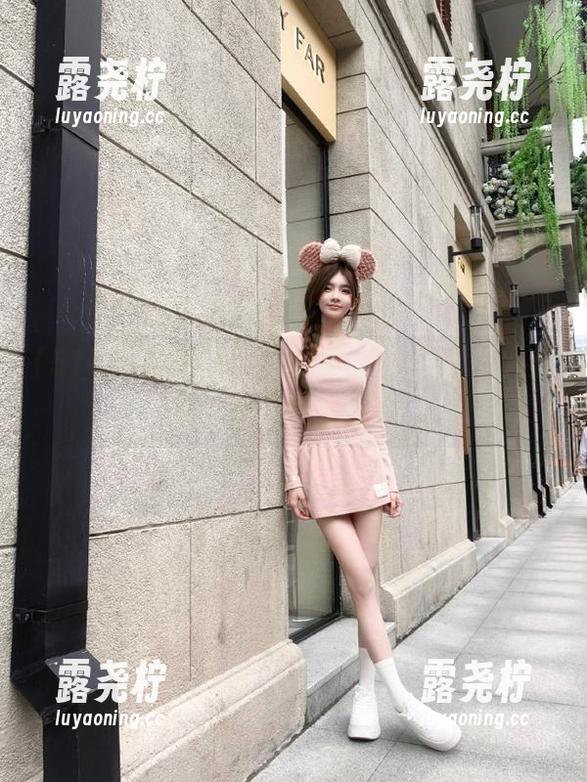 行走在51cgfun传送门里，八卦和心情一样飞起来！-露尧柠