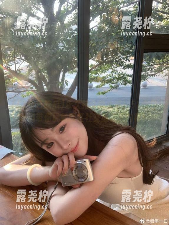 永久持久的大瓜！51今日吃瓜带你玩转网红社交圈惊天内幕！-露尧柠