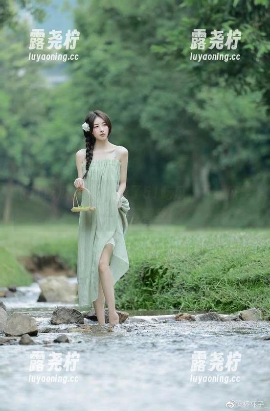 终于登录了51吃瓜，下载瓜果满满的等着我！-露尧柠
