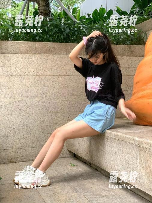 “51吃瓜”下载成功！多人分享，永不迷路，超级吃瓜小分队上线！-露尧柠