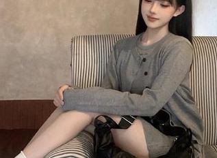 在51吃瓜中心首页拼命刷，今天的瓜好像有点不同寻常哦