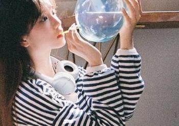 51吃瓜网app今天成了我的“葵花宝典”，瓜太多我自愧不如