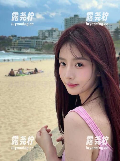 点进51吃瓜网首页新地址，掌握吃瓜第一手资料，恩，要一块西瓜！-露尧柠