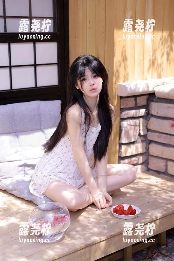 收藏10万元的瓜，去51吃瓜网看今日的华丽转身！-露尧柠