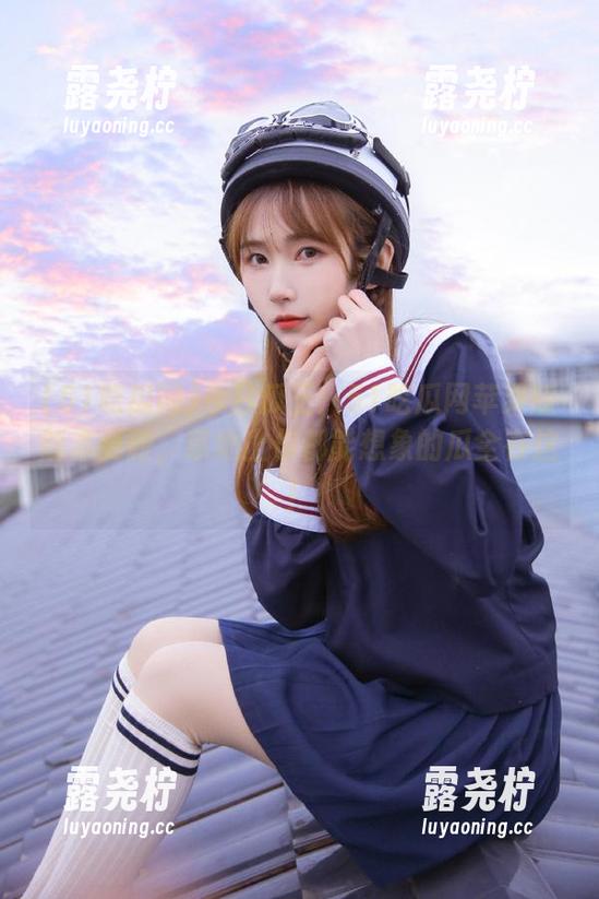 今日瓜王：51吃瓜网苹果版版本更新，草地上你都能想象的瓜全在这！-露尧柠