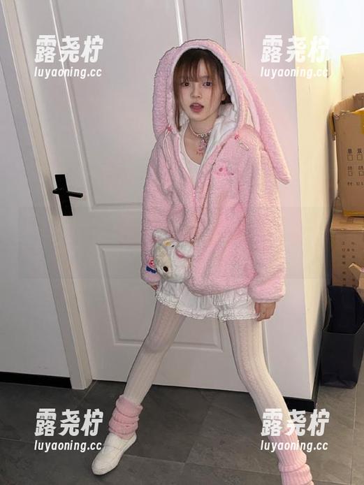 51黑料网地址找到了，这瓜吃得我忍不住要“抖腿”!-露尧柠