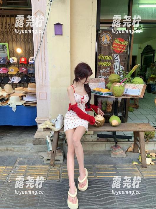 51黑料网，在线给你放飞的八卦和囧事！-露尧柠