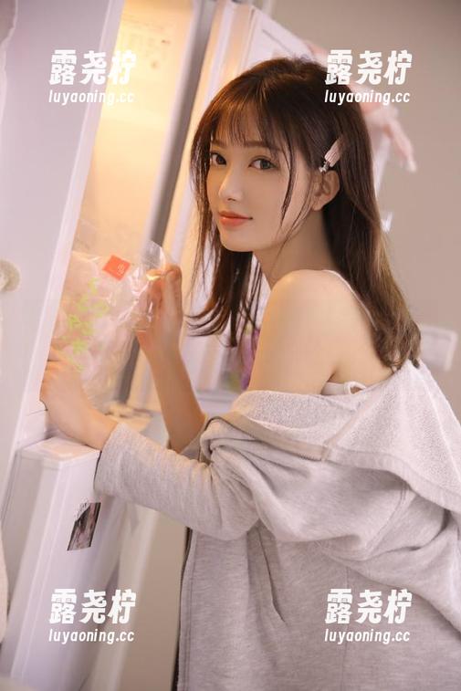 别问，今天怎么这么惨，先来718.st登录一波，吃瓜不带停！-露尧柠