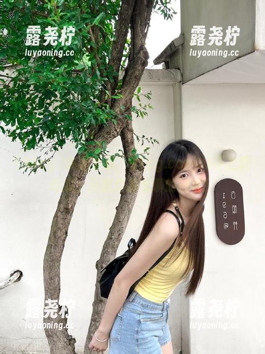 拿起手机，91cg.conios不止能吃瓜，还能炸掉无聊的日常！-露尧柠