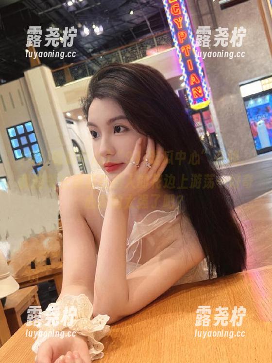 “91i吃瓜中心”在线，我的关注点总在别人的花边上游荡…好奇心真的太强了吧？-露尧柠