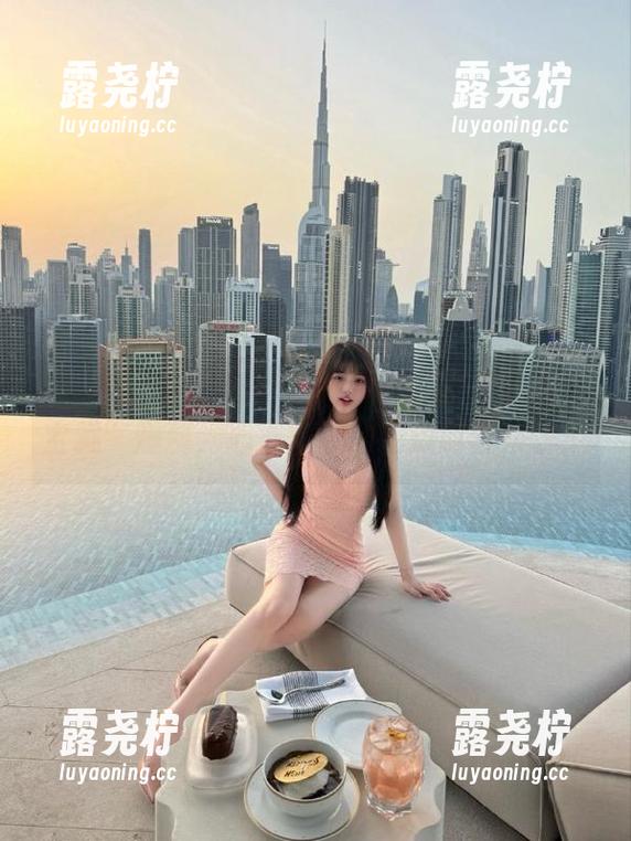 在91吃瓜的首页上发现了个“宝藏”爆料，心心念念的吃瓜时刻来了！-露尧柠