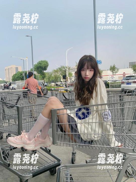 988.su的导航功能太好用了，黑料随时到手，心情也挺复杂的...-露尧柠