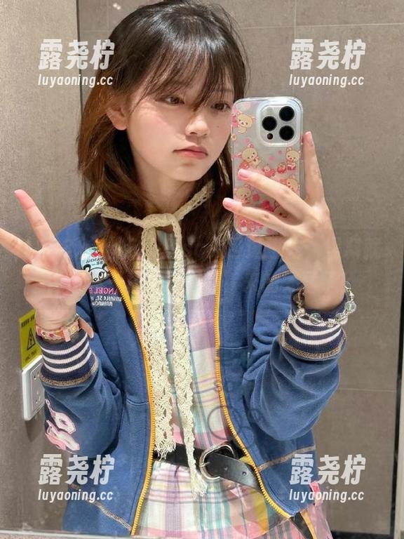 从988.su入口逛进去，黑料就像流星一样快速落下，来的太猛了！-露尧柠