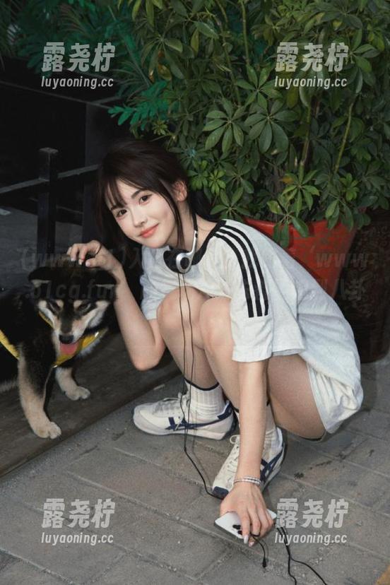 入口在哪里？我跟着‘www.51cg.fun’的气场冲进去都能追到八卦！-露尧柠