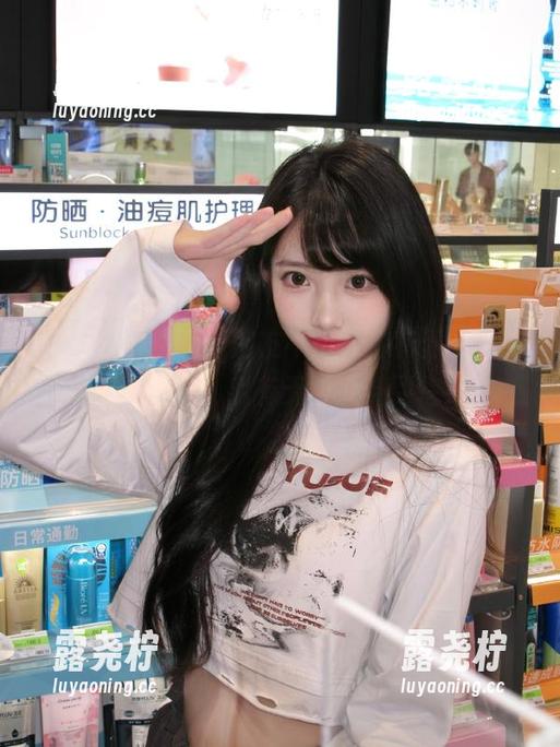 网友不怕，你有五一黑料社区网站，我有无数八卦要挖！-露尧柠