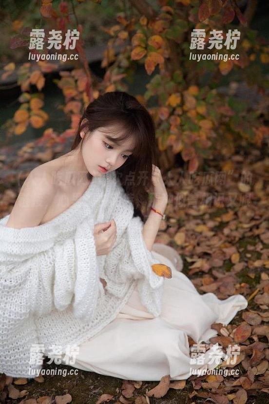 每次点开“人人吃瓜网”的链接，心里都在期待，那种似曾相识又眼前一亮的感觉。-露尧柠