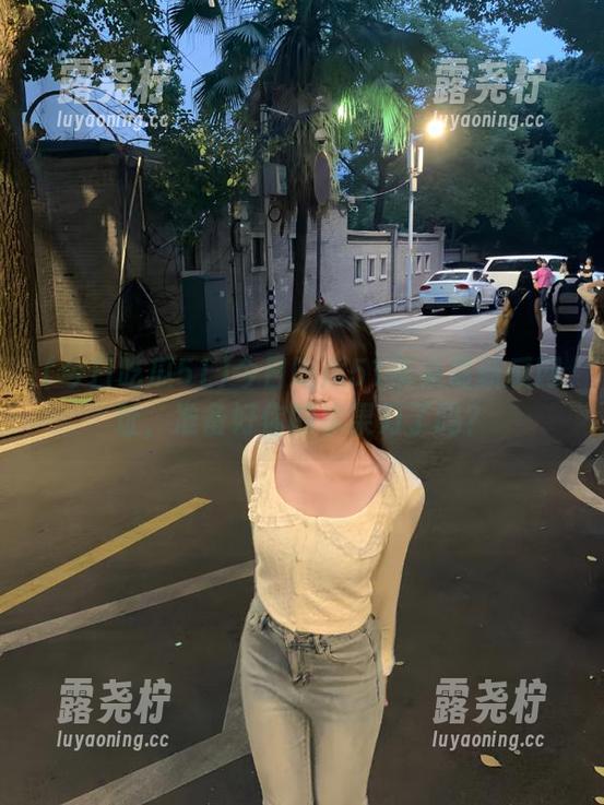 今日吃瓜51带来最新瓜网址，准备好你的水果刀了吗？-露尧柠