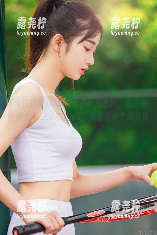 明明是今日吃瓜官网，偏偏热评中全是_LOADING，再看看哪个瓜又要炸！-露尧柠