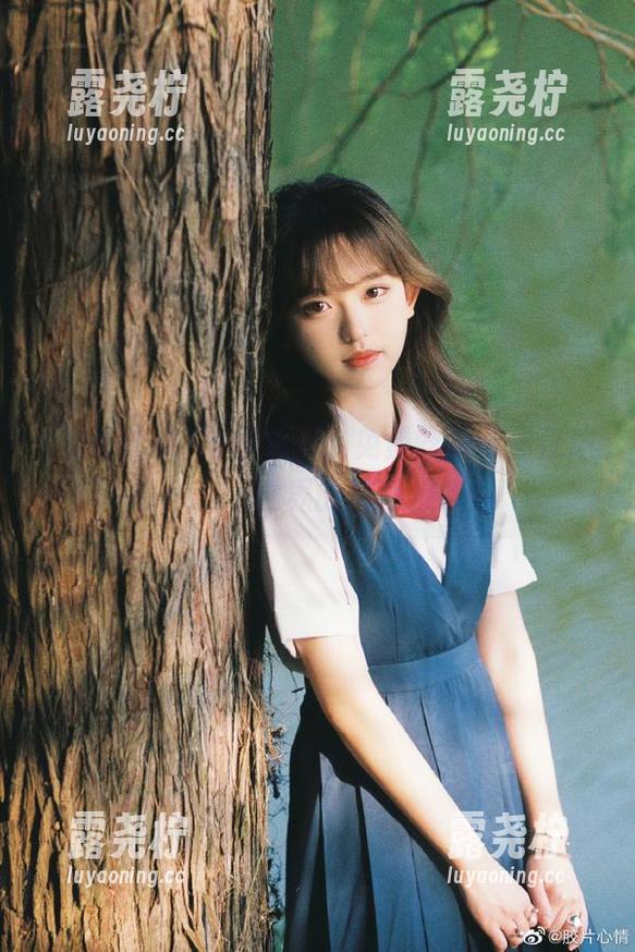 每日更新，免费吃瓜带你直达gossip世界的风口浪尖！-露尧柠