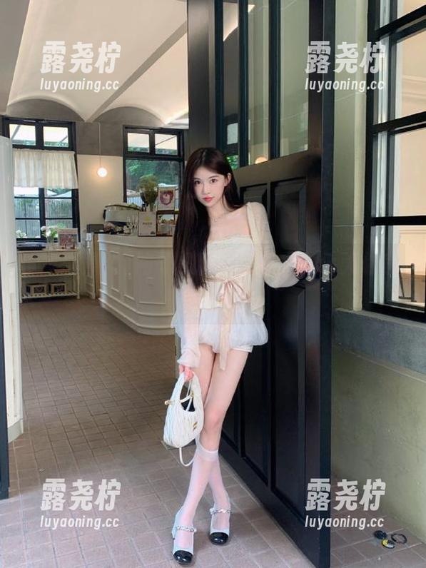 冲哥黑料网址曝光，今天你也来划水吗？-露尧柠