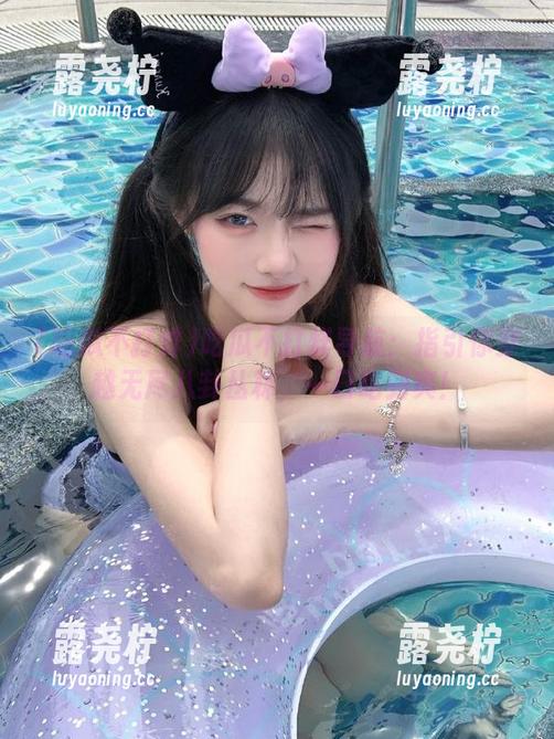 吃瓜不打烊导航：指引你穿越无尽八卦丛林，一口吃到爽！-露尧柠