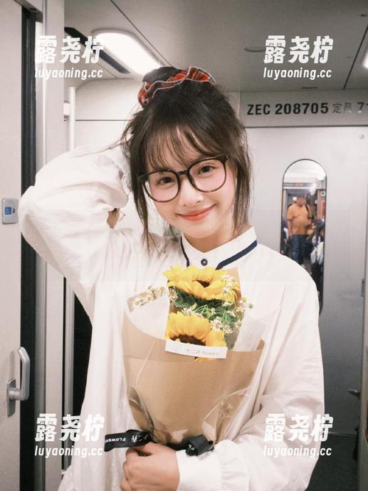吃瓜不打烊，永不迷路，我们的心情一开口就懂-露尧柠
