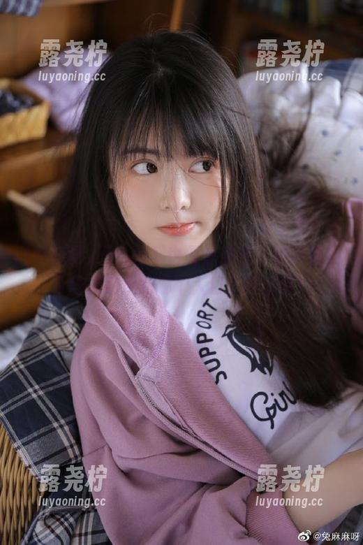 五一假期也要追热点，朝阳群众今日在吃瓜网哪个入口？真好奇！-露尧柠