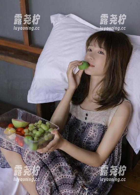 www.51cg.fun吃瓜网:哈哈,这年头吃瓜都变成一种分享的艺术,太会玩了你说?-露尧柠 www.51cg.fun吃瓜网:哈哈,这年头吃瓜都变成一种分享的艺术,太会玩了你说?-露尧柠