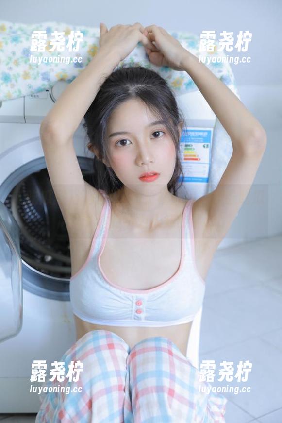 海角社区的长裙姑娘，登录吃瓜网讲述的不为人知的事...-露尧柠