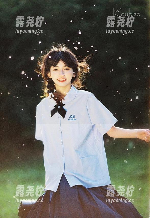 视频里的www.51cg.fun吃瓜网，有几分真实几分虚幻？-露尧柠