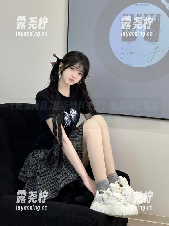 最新爆料来了！吃瓜网红居然有这样的黑历史视频-露尧柠