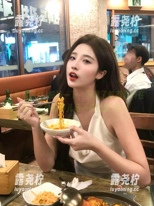 感受一下，下载了吃瓜黑料在线，各种瓜事儿马不停蹄的滋味！-露尧柠