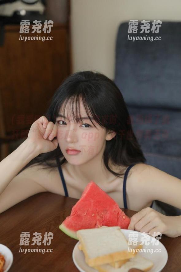 人生没有追求时，我选择了疯狂刷“我要吃瓜”app，大千世界真无奇不有！-露尧柠