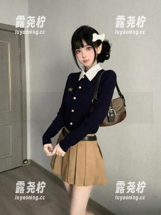 赶快下载！明星黑料APP，一个瓜比一个劲爆！-露尧柠
