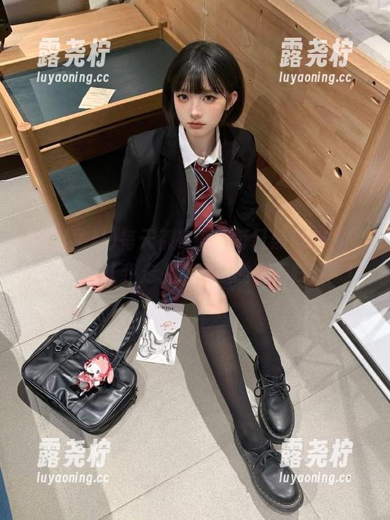 每天都在刷“每日黑料51”，安卓系统让我走上了吃瓜的“不归路”！-露尧柠