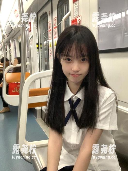点开第一黑料网址，瓜林遍地，意外总在转角！-露尧柠