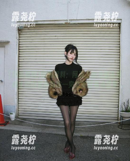 网爆黑料：网页上的戏剧化就像生活的某种隐喻…突然觉得有点哲学-露尧柠