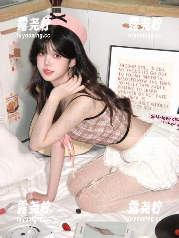 哦，zztt35.ccm黑料不打烊，我的心情永不迷路-露尧柠