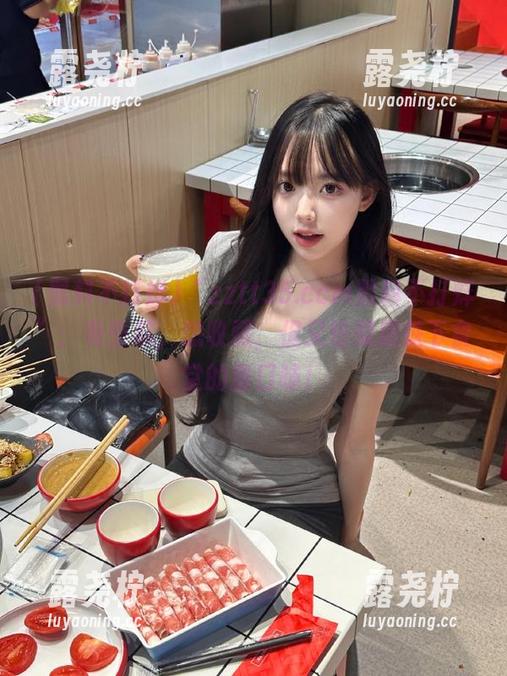 “zztt35.ccm黑料不打烊”：有些瓜，想收藏，但又怕彻底跌下食堂的重口味！-露尧柠