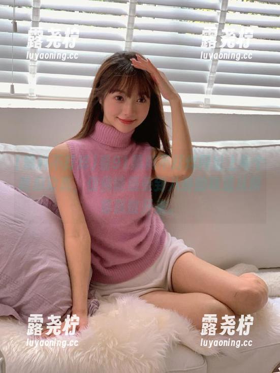 看91黑料不打烊网址上每个吃瓜动态，仿佛能感受到八卦的味道从屏幕飘散开来。-露尧柠