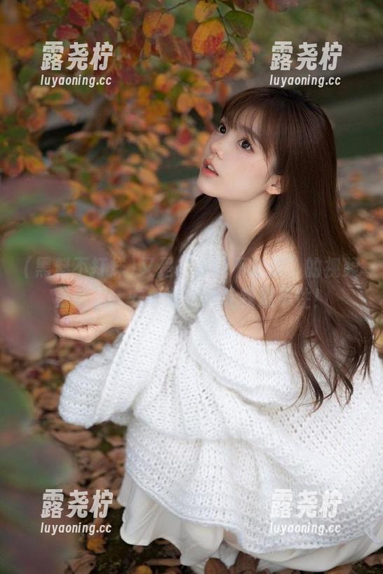 又是“黑料不打烊”的视频更新了，安卓版快倒让我忍不住！-露尧柠