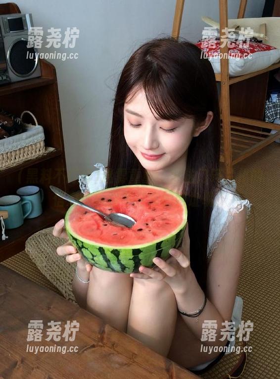 迷雾重重，传送门碎片化的信息：黑料不打烊的网址呢？-露尧柠