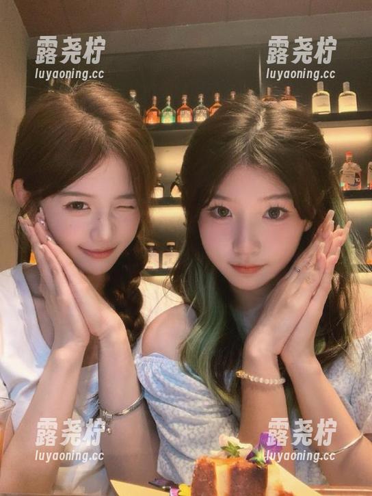 黑料正能量直达：看！index.php里偷偷放了网红的秘册？-露尧柠