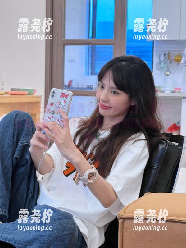 作为个悄悄资源控，跟我一起来探索“黑料正能量”里值得看的囧事吧！-露尧柠