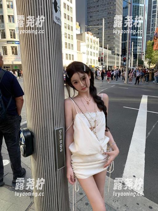 你们也在黑料正能量网站的index.php里寻宝吗？我好像找到了什么！-露尧柠