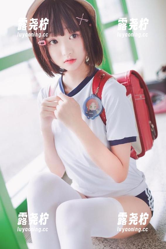 “黑料正能量”网站：让你变成PHP后盾，让黑料也写个index.php吧！-露尧柠