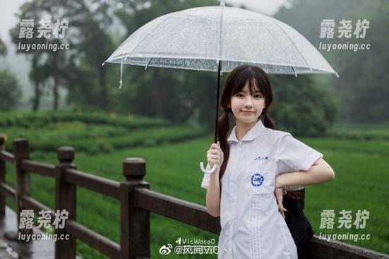 黑料社直达，下载之后瓜田里走一遭！-露尧柠