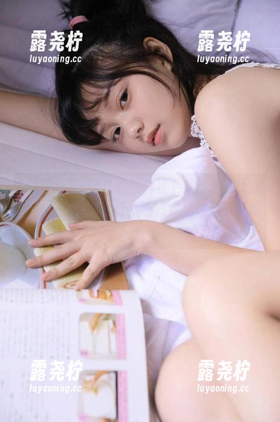 一键直达黑料社下载，告别无趣，看八卦的新体验，心情突然好起来了呢！-露尧柠